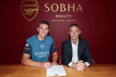 重磅！阿森纳官宣签下哲凯赖什披14号 转会费7602万欧