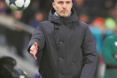 世俱杯冠军没能让马雷斯卡保住帅位 蓝狮主帅一夺冠就下课？