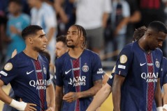 神奇！世俱杯冷门不断，37岁梅西创历史，欧冠冠军爆冷落败