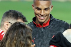 米兰与曼联达成协议！霍伊伦即将加盟，转会细节曝光